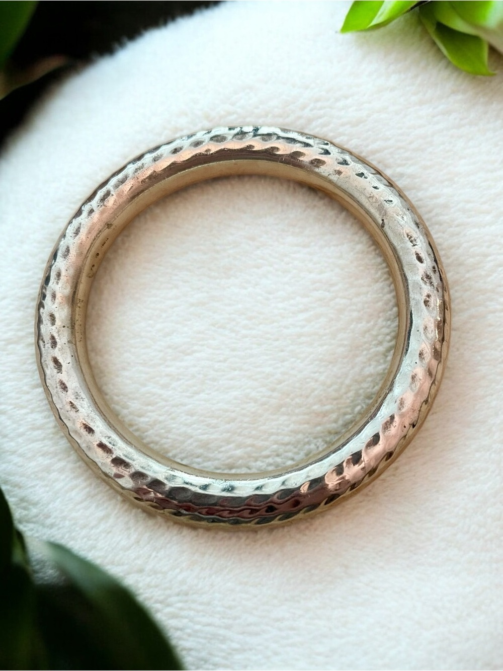 Retired Silpada Hammered Bangle Bracelet B1653